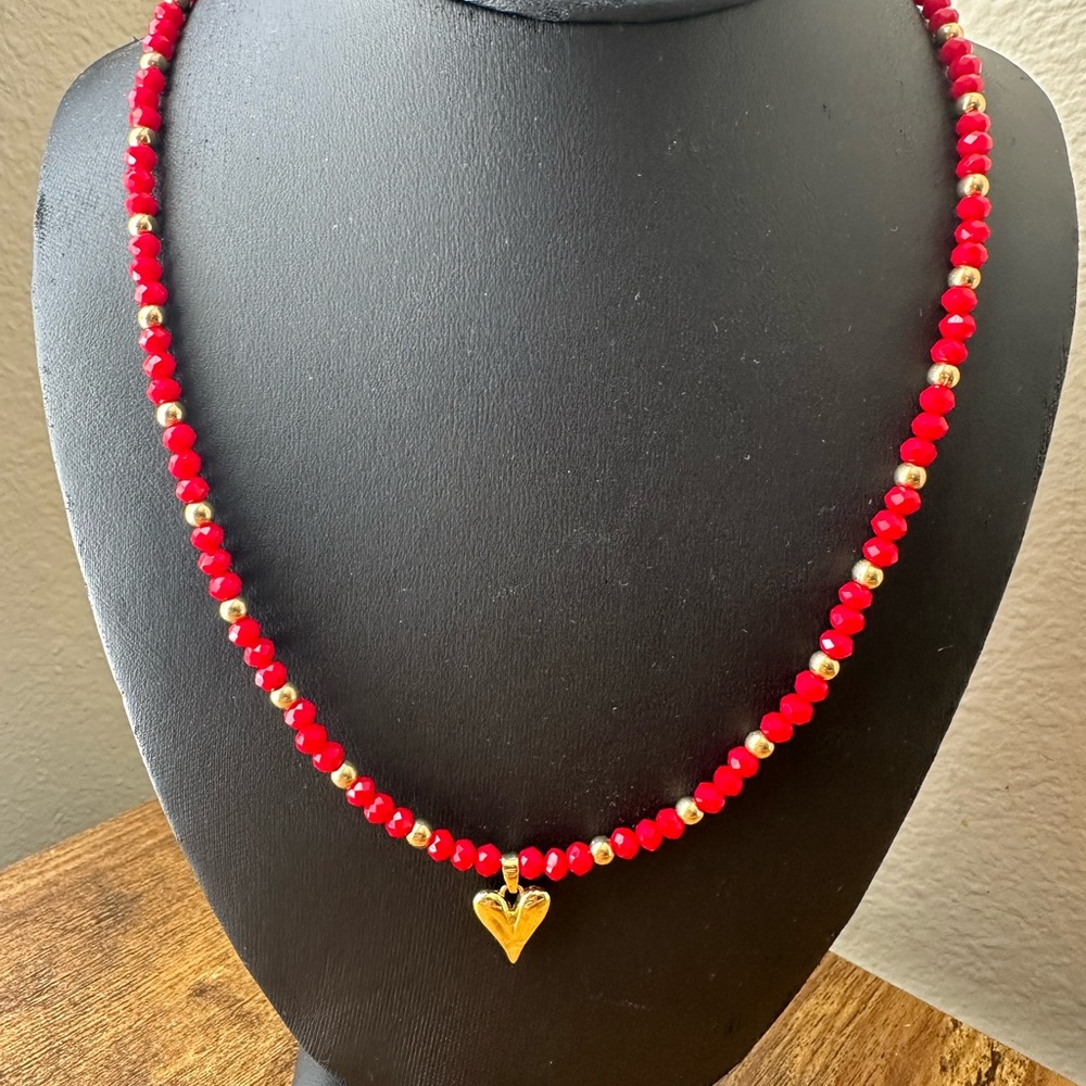 Chic Red and Gold Beaded Necklace with Heart Pendant